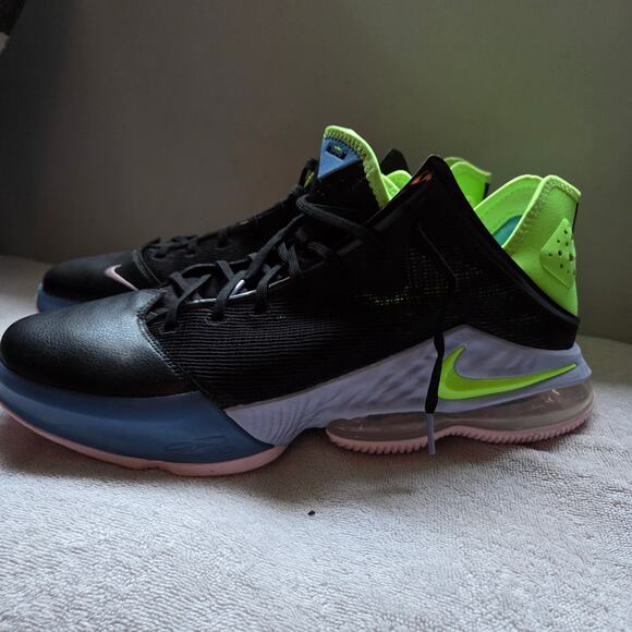Nike Lebron 19 Low Black/Ghost Green Glow Basketball Sneakers - M Size 15 (NEW) - Picture 10 of 11